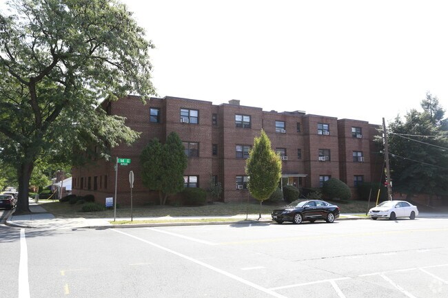 Building Photo - 6713 Fourteenth Apartments