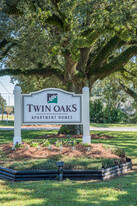 Building Photo - Twin Oaks Apartments