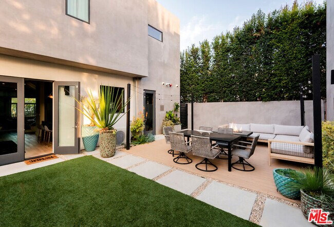 Building Photo - 4211 Ince Blvd