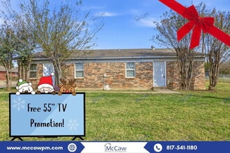 Building Photo - 217 Joyce St