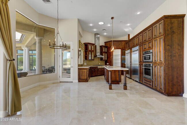 Building Photo - 8008 E Whistling Wind Way