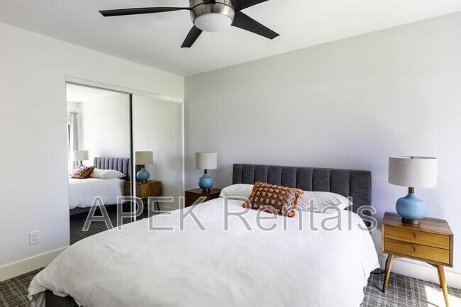 Building Photo - 1050 Ramon Rd