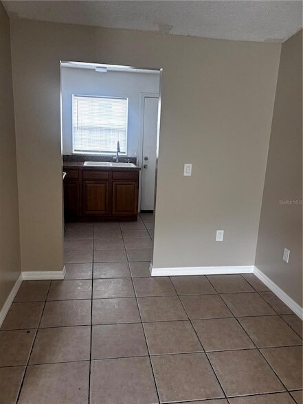 Building Photo - 5529 La Salle Ct