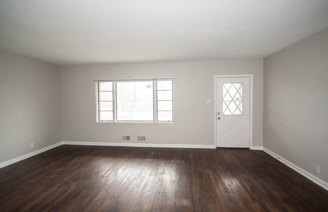 Building Photo - 3309 Mars Hill St