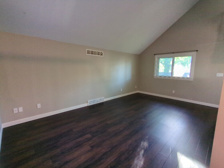 Building Photo - 1776 Milldrum St