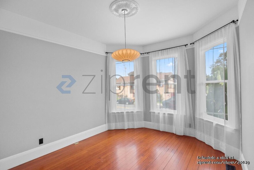 Building Photo - 3125 Linden St