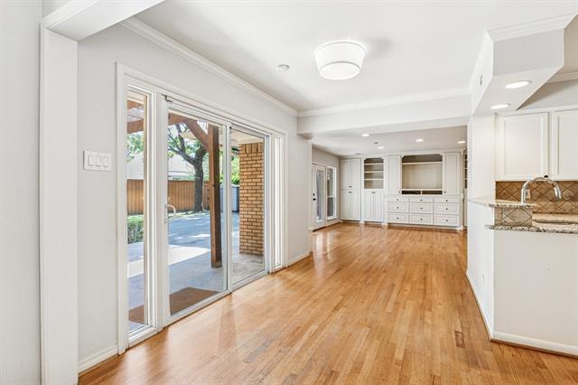 Building Photo - 5834 Melshire Dr