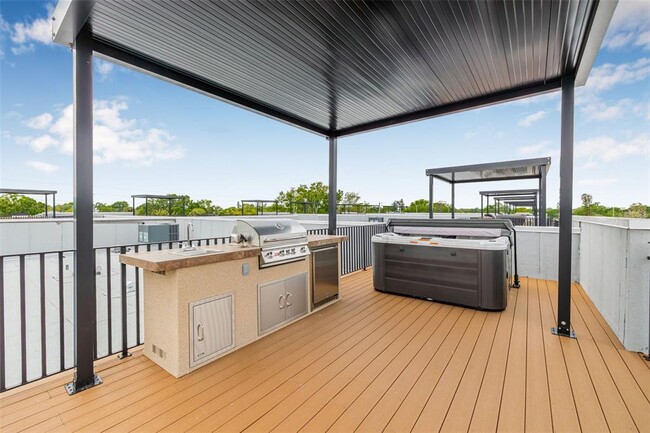 Building Photo - 8615 5th St N