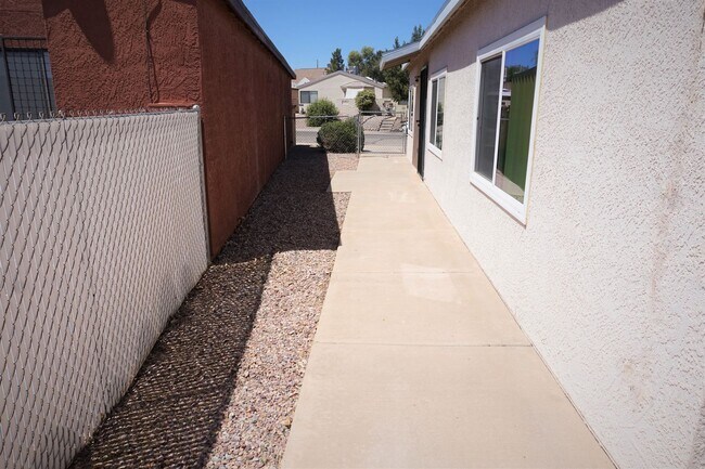 Building Photo - Desert Shadows with Community Pool