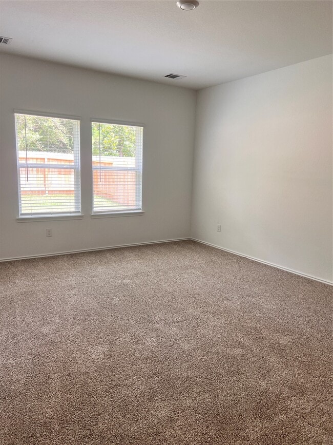 Building Photo - 522 Belle Spgs Ln