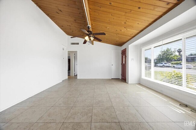 Building Photo - 2712 Hollins St