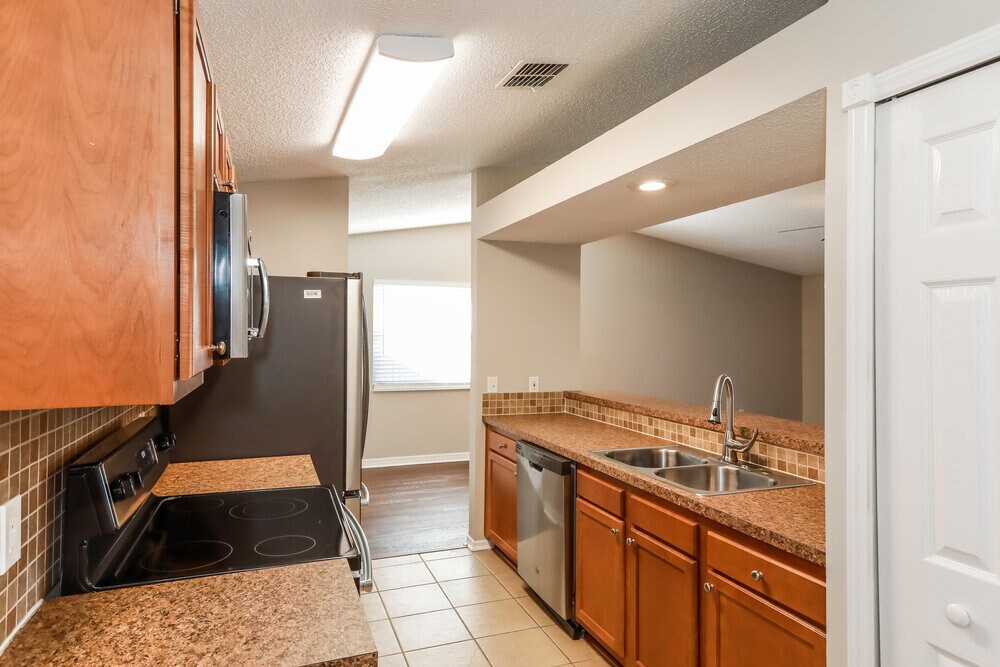 Building Photo - 8060 Creedmoor Dr