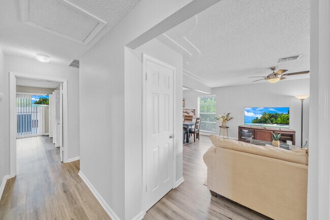 Building Photo - 1350 Riverside Cir