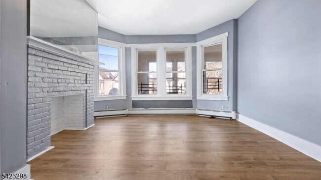 Building Photo - 126 N 14th St