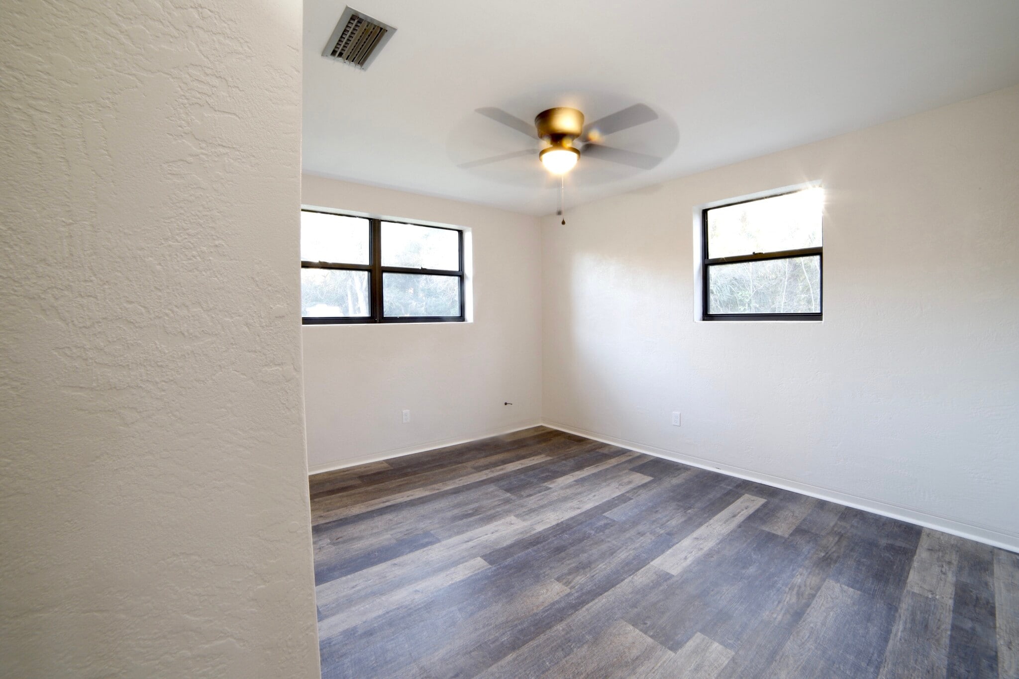 Bedroom 3 - 113 Astor St