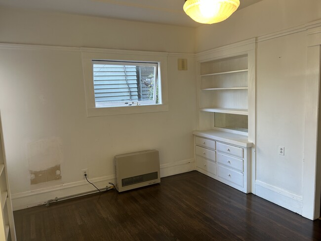 Built-in cabinet & heater in living room - 2315 Ward St