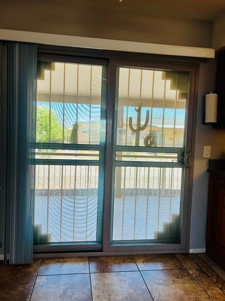 Security screens back patio - 810 Leisure World