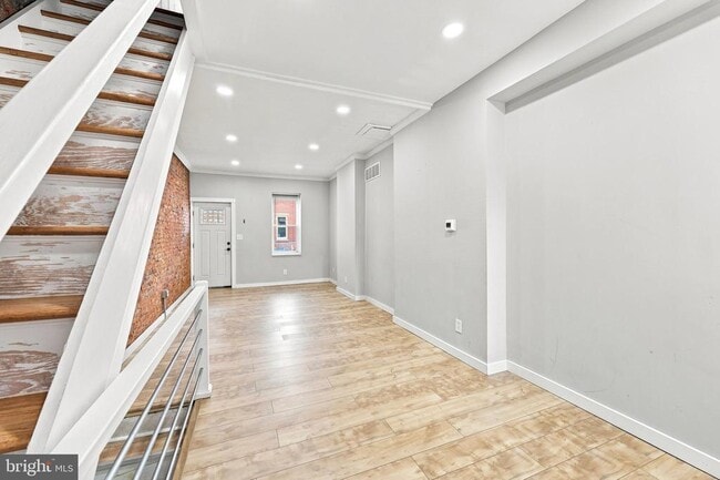 Building Photo - 2307 N Mascher St