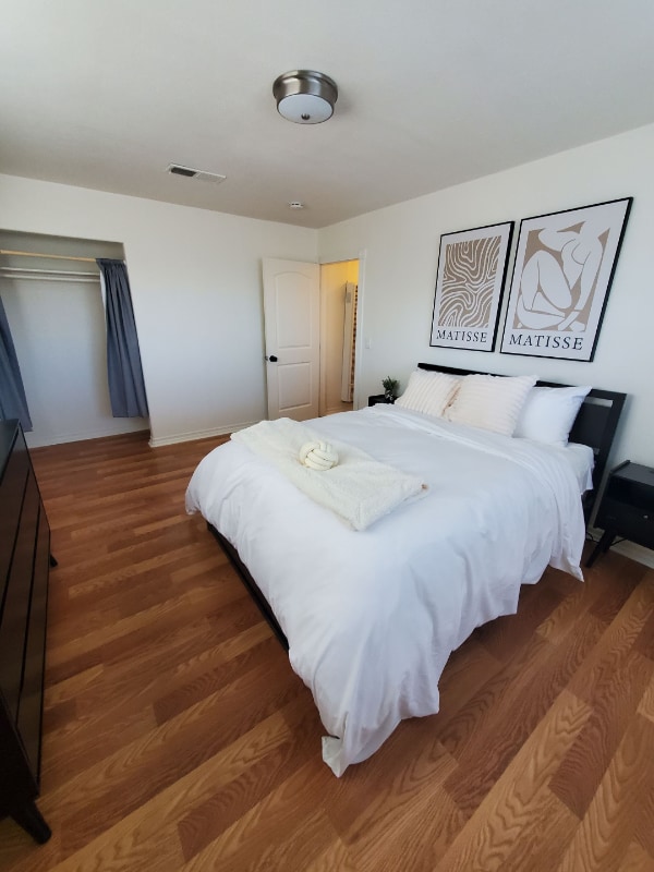 Building Photo - 9531 E Ave T-12