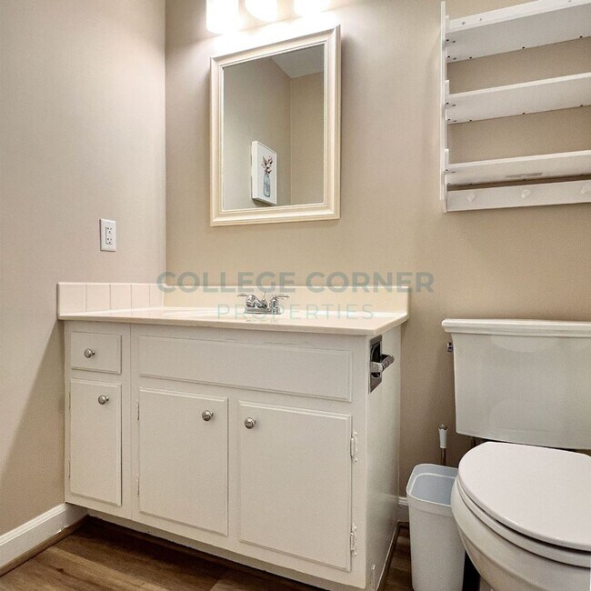 Building Photo - 330 Hanover Arms Ct