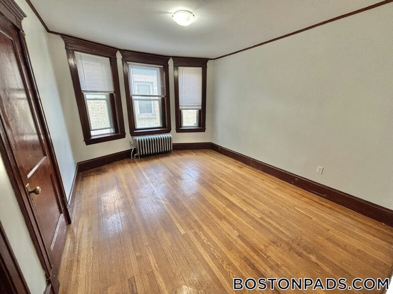Building Photo - 257 Washington St