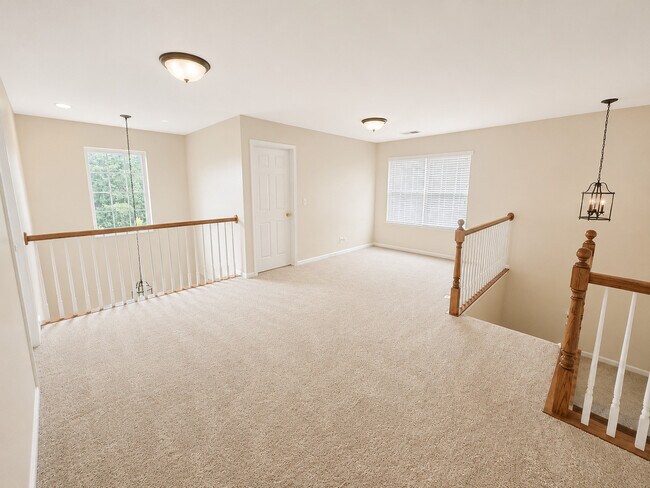 Building Photo - 388 Toccoa Ln