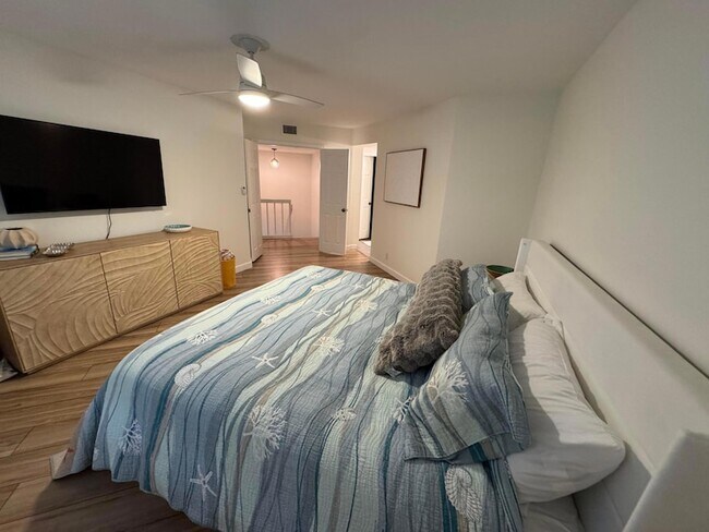 Building Photo - 176 Seabreeze Cir