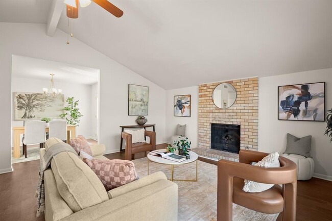 Building Photo - 7730 Croftwood Dr