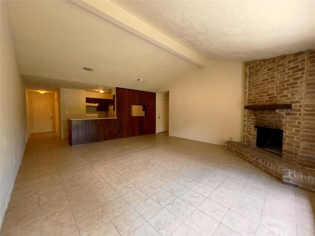 Building Photo - 4502 Mossygate Dr