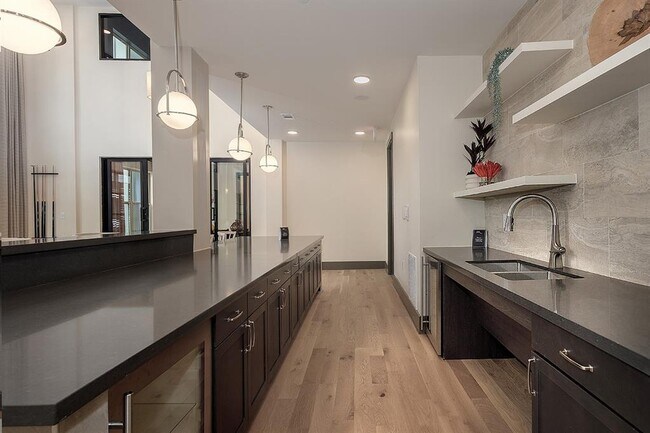 Building Photo - 8900 Six Pines Dr