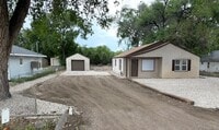 Building Photo - 1135 25th Ln