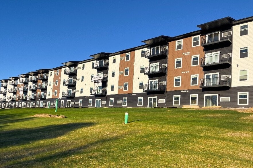 Primary Photo - Hillside Apartments
