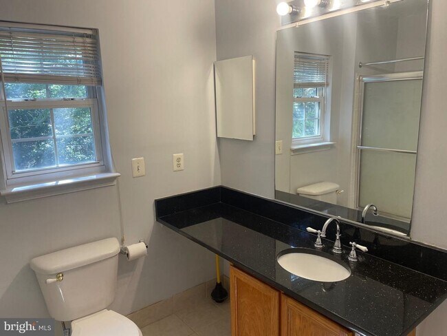 Building Photo - 3996 Royal Lytham Dr