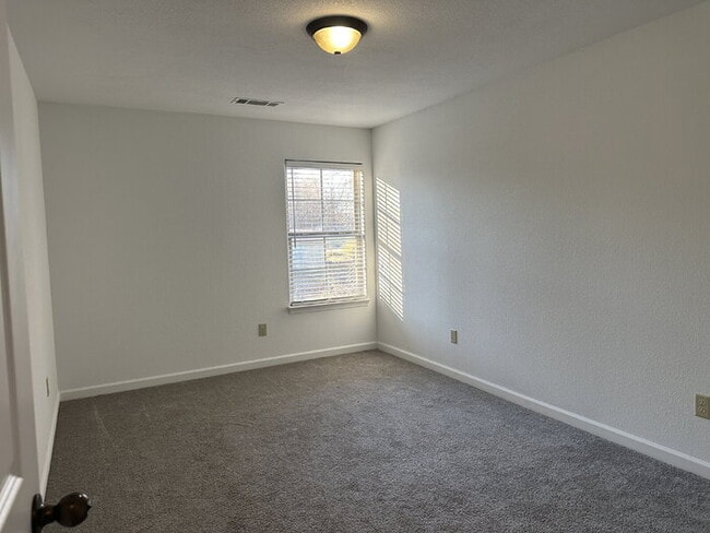 Building Photo - 321 Switchgrass Cove