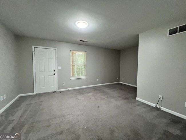 Building Photo - 6877 Slate Stone Way SE