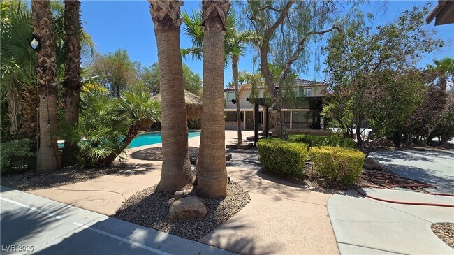 Building Photo - 5536 Breecher Ave