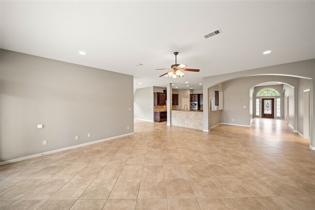 Building Photo - 2818 Red Maple Dr
