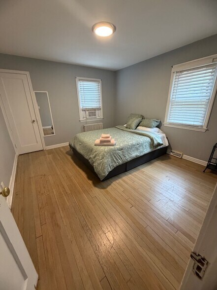 Building Photo - 175 Teaneck Rd