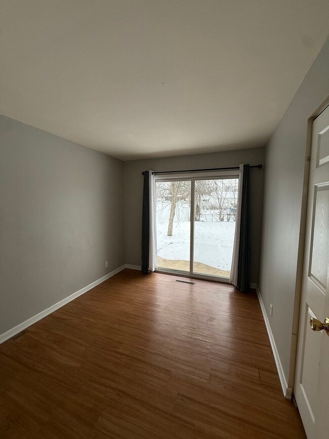 Building Photo - 803 Dorman Dr