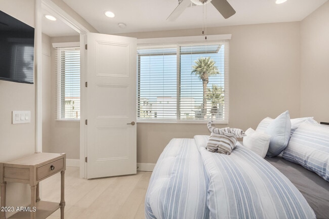 Building Photo - 7550 E Osborn Rd