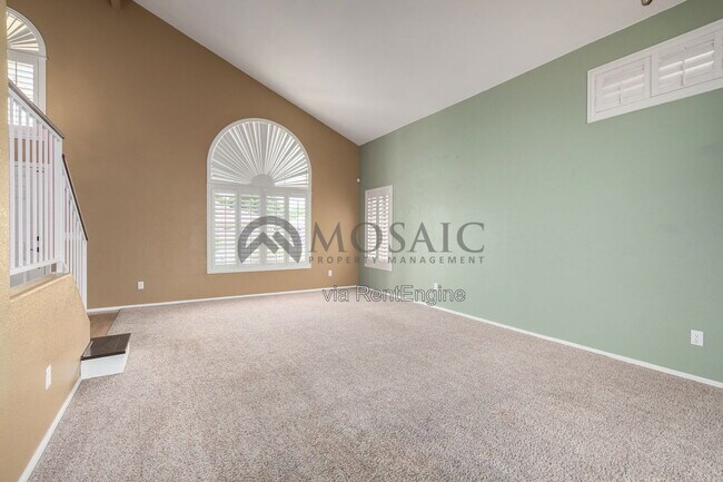 Building Photo - 1935 W Mockingbird Dr
