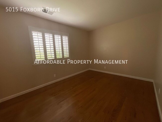 Building Photo - 5015 Foxboro Dr