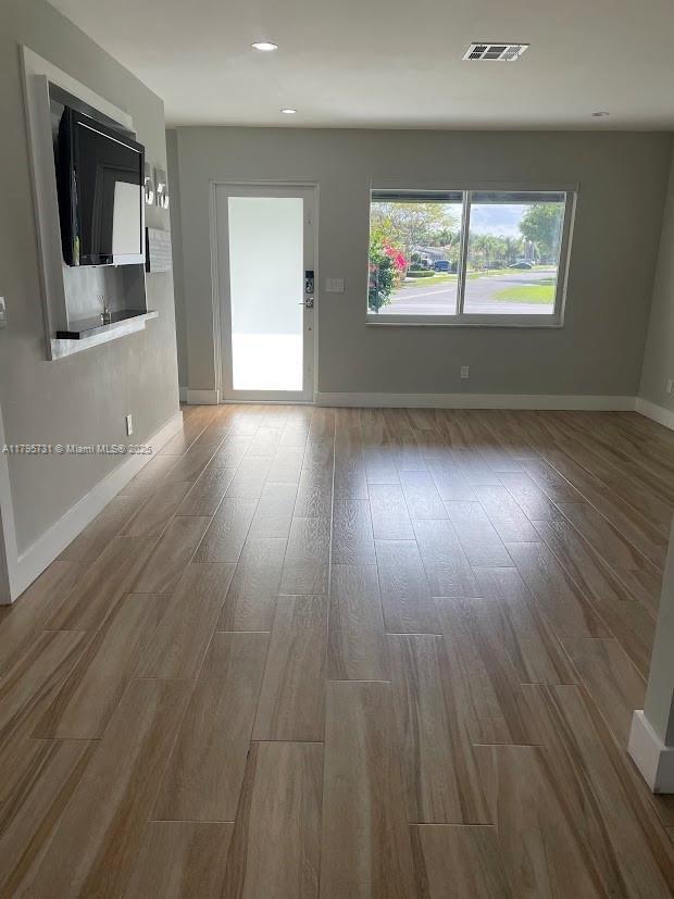 Building Photo - 401 S Highland Dr