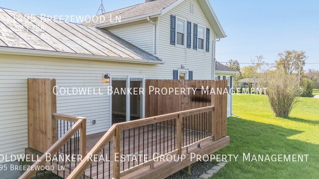 Building Photo - 1495 Breezewood Ln