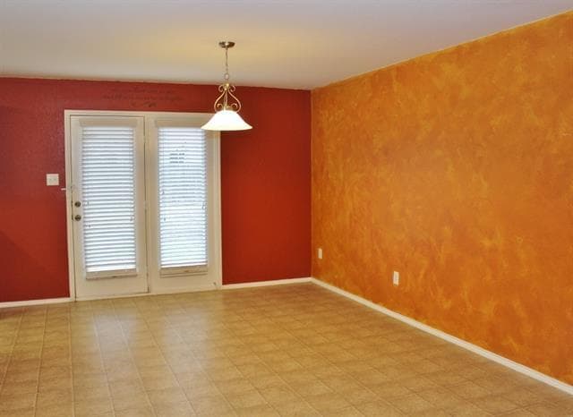 Building Photo - 229 Colt Dr