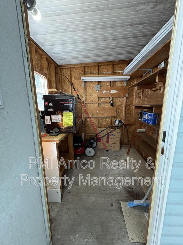 Building Photo - 616 Klickety Klak Ln