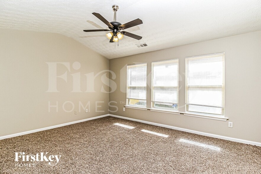 Building Photo - 6014 Centennial Run