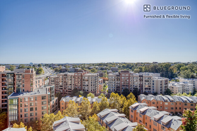 Building Photo - 1200 N Veitch St