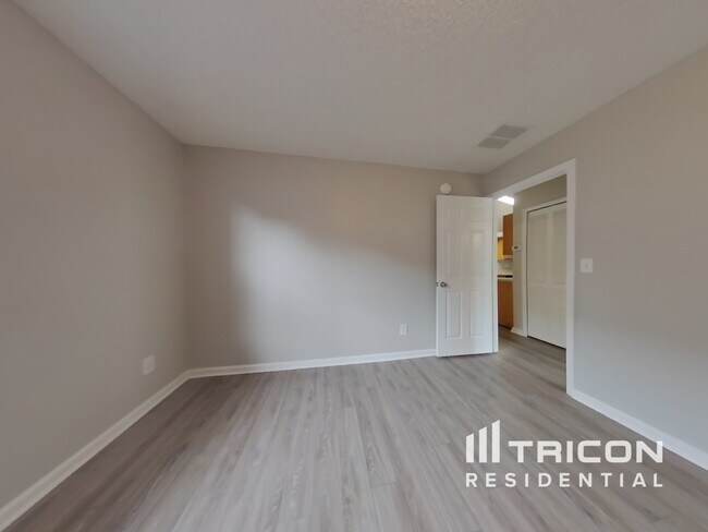 Building Photo - 4333 Jillian Dr