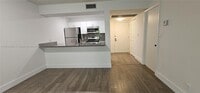 Building Photo - 8100 Geneva Ct